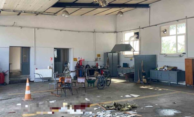 Gelibolu’da çatıdan düşen işçi hayatını kaybetti 1 geliboluda catidan dusen isci hayatini kaybetti a3b884f |