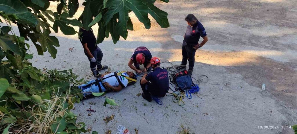 incir toplarken agactan duserek yaralandi a7b5dc7 |