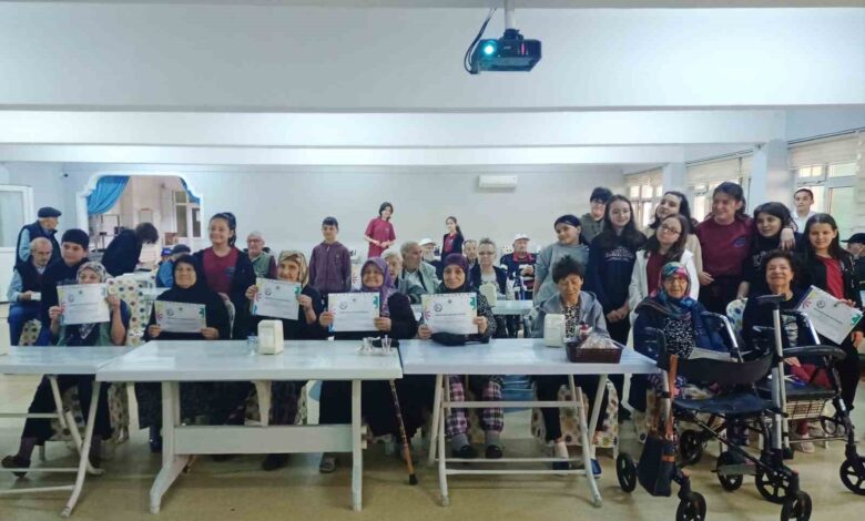karesi ortaokulu projesi maarifin yuz aki dergisinde yayinlandi f23d6a8 |