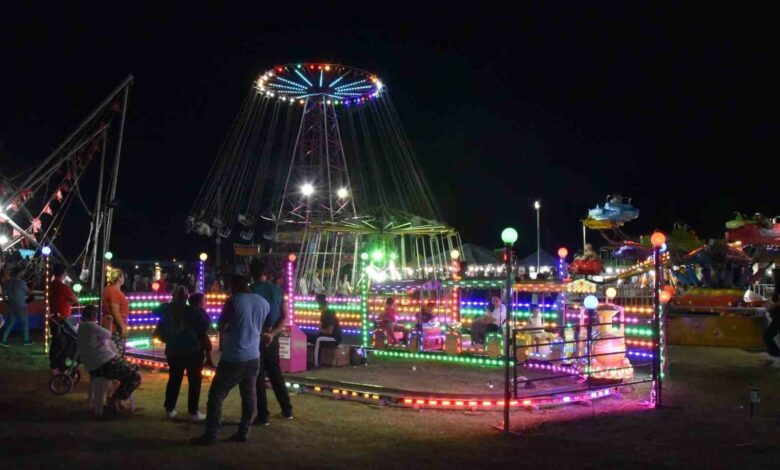 Sındırgı’da panayır heyecanı başladı 1 sindirgida panayir heyecani basladi 72be282 |