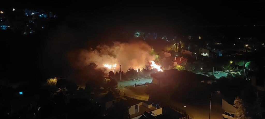 spor tesisinde cikan yangin kisa surede sonduruldu 7163c83 |