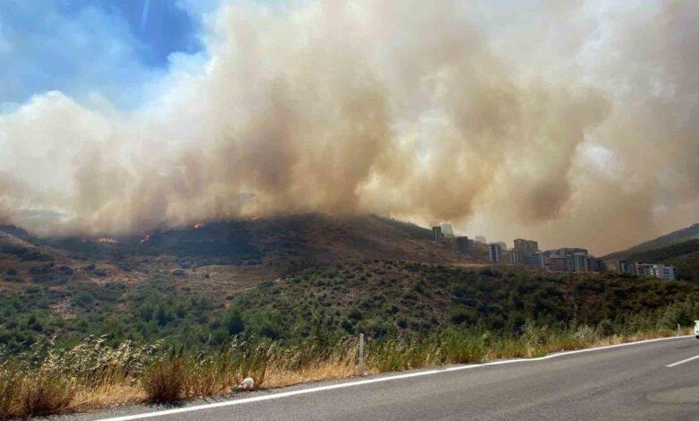 Yamanlar Dağı yangını yerleşim yerlerine yaklaştı 1 yamanlar dagi yangini yerlesim yerlerine yaklasti 527feaf |
