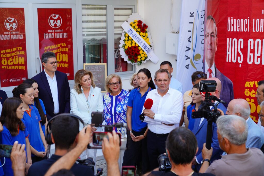Turkiyede bir ilk Ogrenci Lokantasi acildi… 9 |