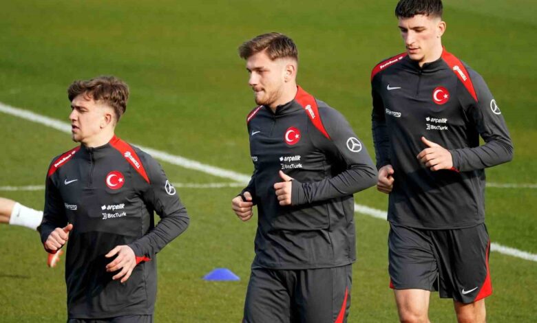 A Milli Futbol Takımı’nda Semih Kılıçsoy kadrodan çıkarıldı 1 a milli futbol takiminda semih kilicsoy kadrodan cikarildi 29dc243 |