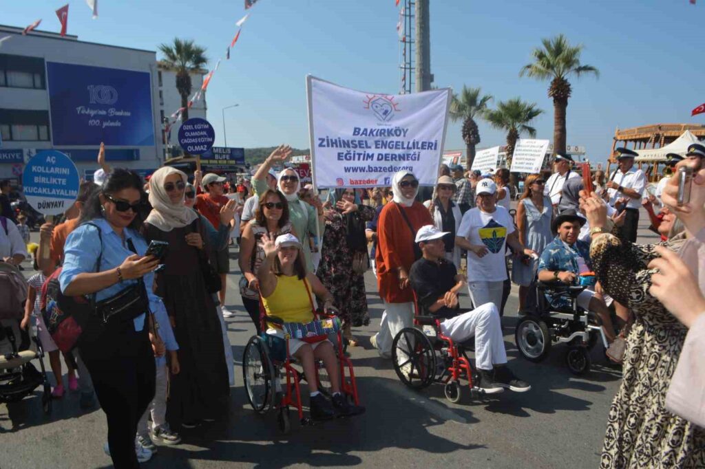 ayvalikta 32si duzenlenen engelliler senligi coskusu 916108f |