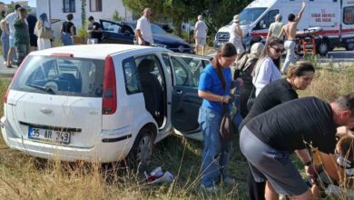 ayvalikta trafik kazasi 2 yarali b62bc8f |