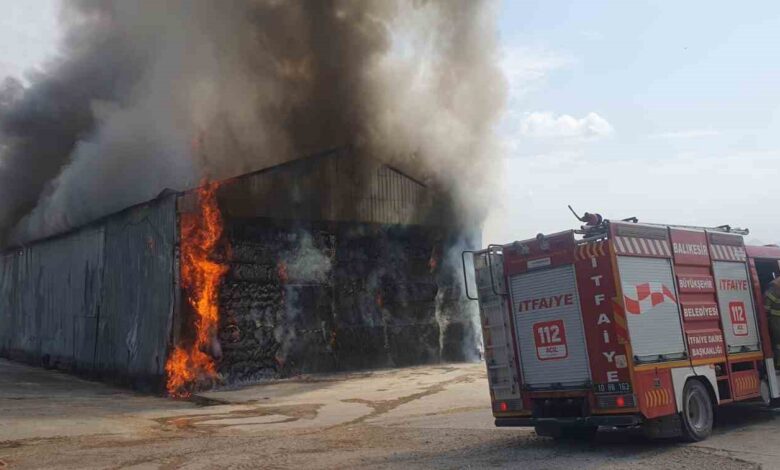 Balıkesir Susurluk’ta yangın: Saman deposu yok oldu 1 balikesir susurlukta yangin saman deposu yok oldu 966fd8f |