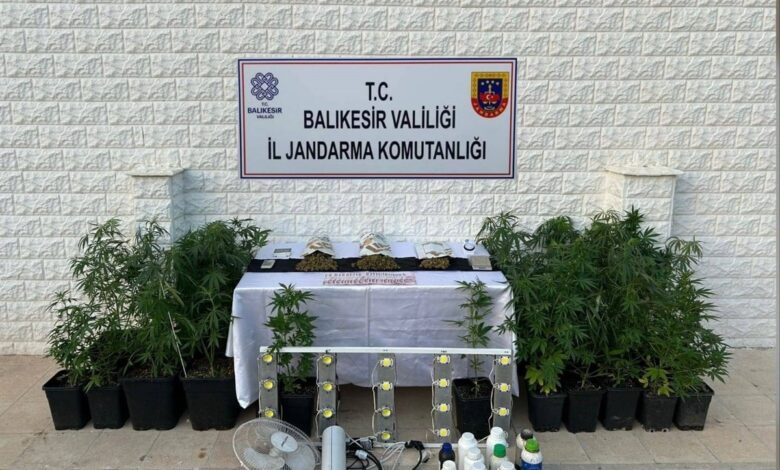 balikesirin 10 ilcesinde kacakcilik operasyonu 39bcaec |