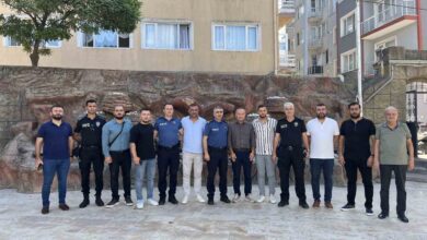 bandirma emniyeti ve bandirmaspor taraftarlarindan tribun guvenligi icin is birligi 880003e |