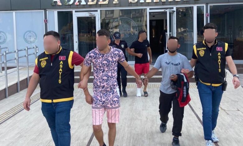 bandirmada hirsizlik sebekesi cokertildi 3 supheli yakalandi 329bece |