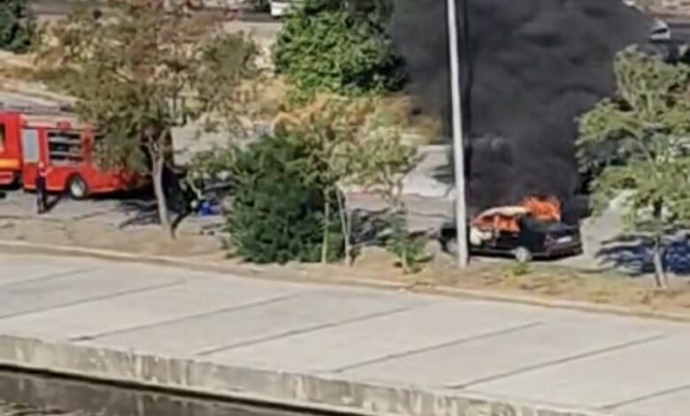 Çanakkale’de park halindeki otomobil alev alev yandı 1 canakkalede park halindeki otomobil alev alev yandi 1a19e9e |