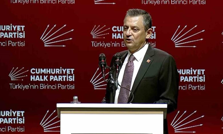 CHP Genel Başkanı Özel: “İmamoğlu’nu kimsenin insafına bırakmayız, herkes haddini bilecek” 1 chp genel baskani ozel imamoglunu kimsenin insafina birakmayiz herkes haddini bilecek aedab9b |