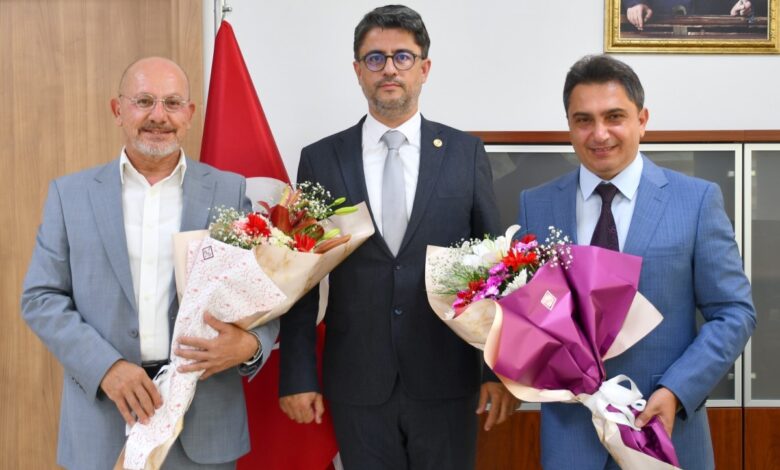ÇOMü Eğitim ile Mühendislik Fakülteleri dekanlıklarında devir teslim 1 comu egitim ile muhendislik fakulteleri dekanliklarinda devir teslim 8eb3105 |