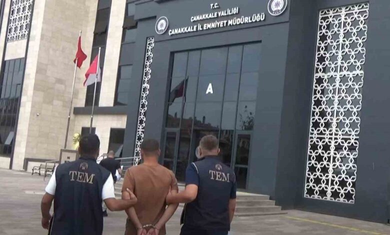 FETÖ’nün Çorum Osmancık ilçe imamı Çanakkale’de yakalandı 1 fetonun corum osmancik ilce imami canakkalede yakalandi 905e74c |
