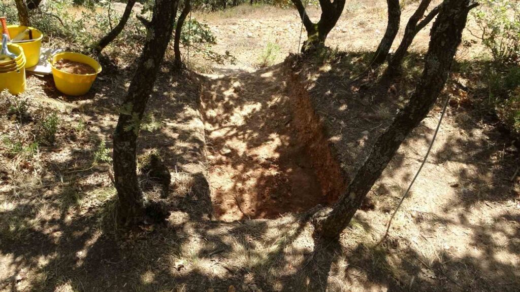 inkaya magarasinda tespit edilen 86 bin yillik yasam alani bolgesinde ilk kazi calismalari basladi d495052 |