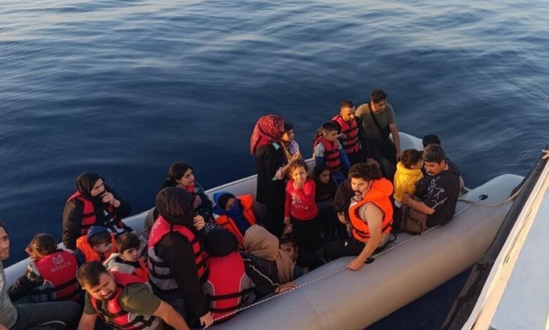 Yunan unsurları çocukların da aralarında bulunduğu kaçak göçmenleri ölüme terk etti 1 ozel yunan unsurlari cocuklarin da aralarinda bulundugu kacak gocmenleri olume terk etti 7b63637 |