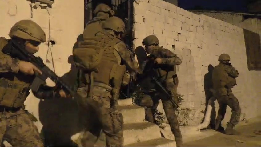 sanal alemde uyusturucu satan sebekeye helikopterli safak baskini ec30ad9 |