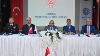 vali ustaoglu ve kaymakam atasoy erdekli muhtarlarla bulustu a5b6365 |