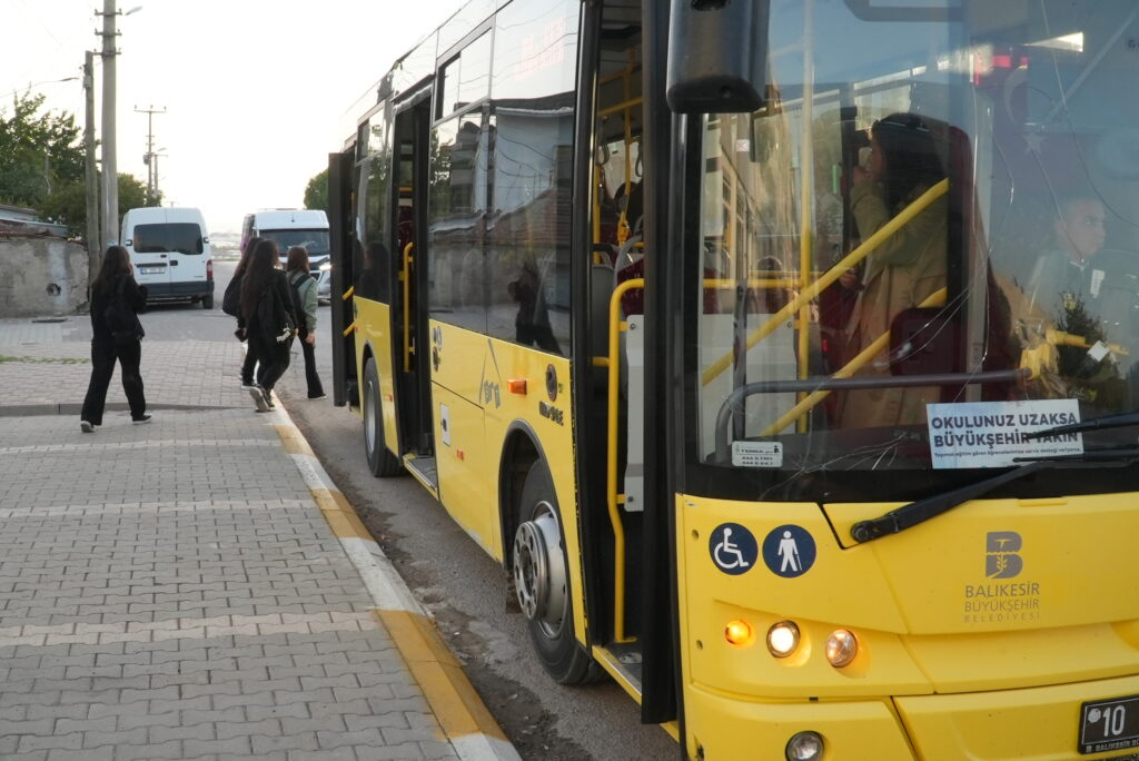 Büyükşehir’in ulaşım desteği aileleri sevindirdi 1 Buyuksehirin ulasim destegi aileleri sevindirdi 12 |