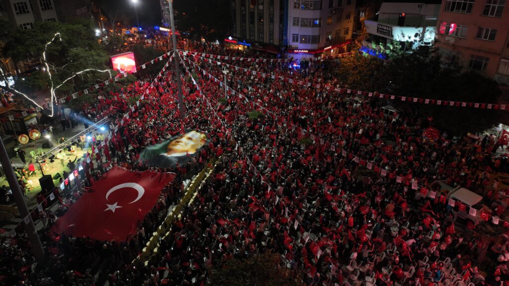 Burhaniye’de 101. yıl coşkusu 2 DJI 0303 |