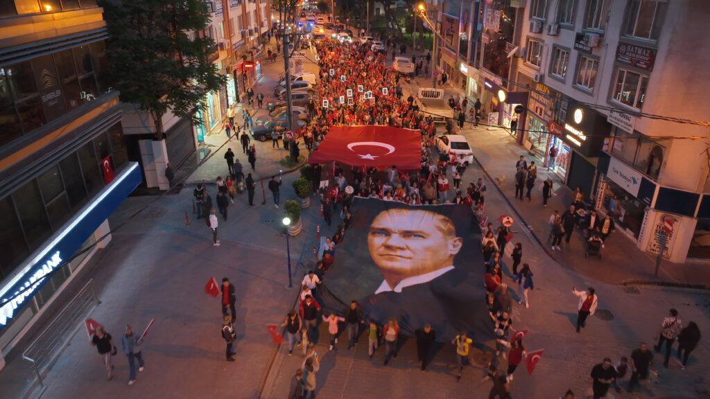 Burhaniye’de 101. yıl coşkusu 3 DJI 0672 |