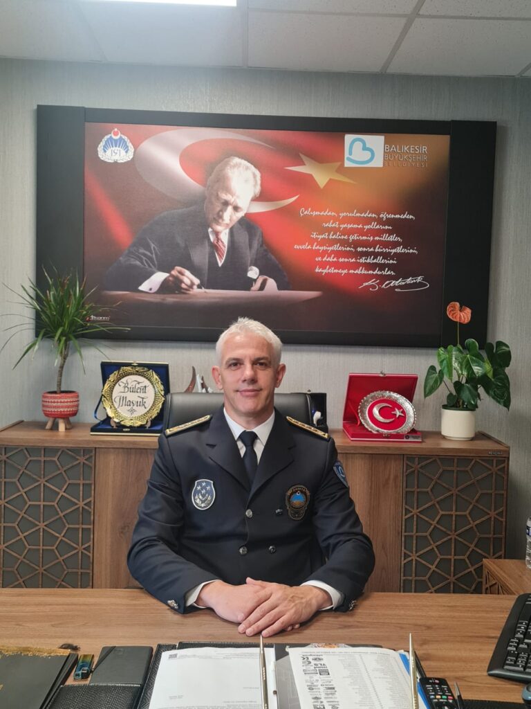 Okul yolunda guvenli gecis 21 |