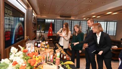 abd istanbul baskonsolosu eadehten baskan akina ziyaret 1070e57 |