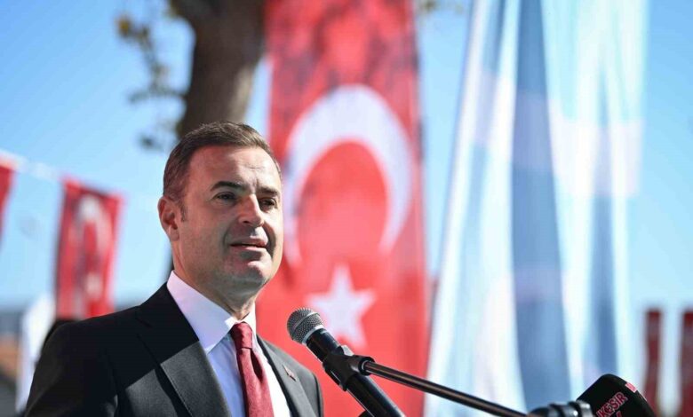 ahmet akinin balikesire 101 yil armagani 042386b |