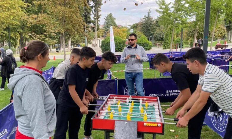 Altıeylül’de Sağlıklı Yaşam Yürüyüşü ve Sportif Etkinlikler Gerçekleşti 1 altieylulde saglikli yasam yuruyusu ve sportif etkinlikler gerceklesti d4786c3 |