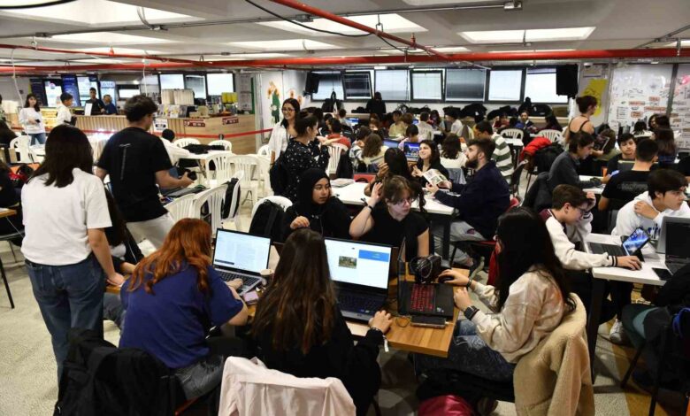 ankara buyuksehir belediyesi nasa space apps challenge 2024 etkinligine ev sahipligi yapti ea18f00 |