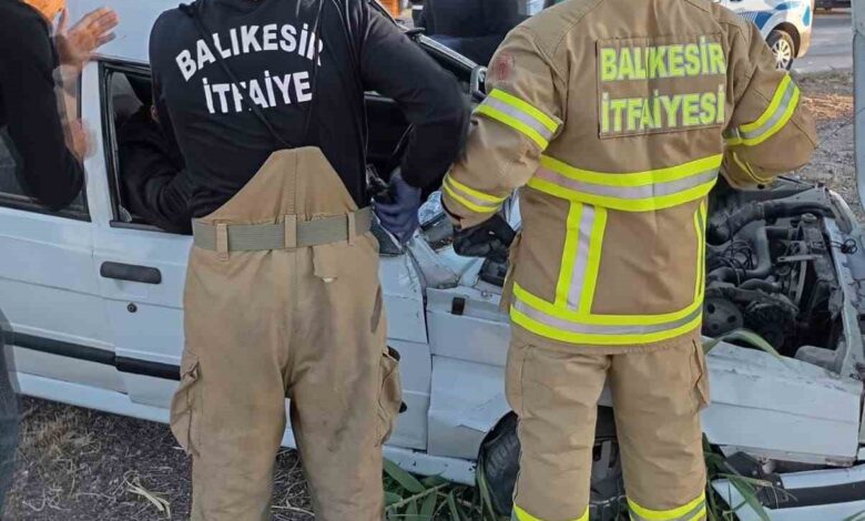 Araç içinde sıkışan sürücü itfaiye tarafından kurtarıldı 1 arac icinde sikisan surucu itfaiye tarafindan kurtarildi 09ace68 |