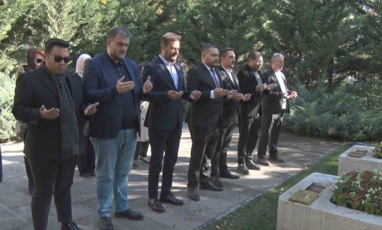 asalanin sehit ettigi diplomatlar dualarla anildi bc32e65 |