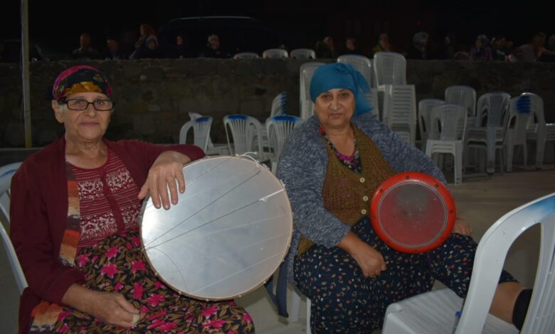 Ayvacık’ta darbukacı ve davulcu iki kadın, düğünlerin vazgeçilmezi oluyor 1 ayvacikta darbukaci ve davulcu iki kadin dugunlerin vazgecilmezi oluyor d209cbc |