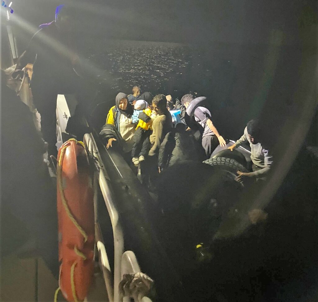 ayvalik aciklarinda 39 duzensiz gocmen yakalandi 08522c3 |