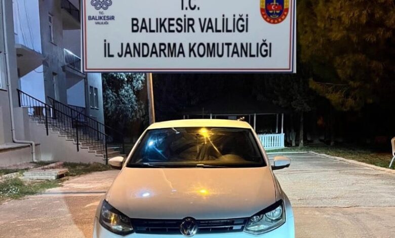 Ayvalık ve Gömeç ilçelerinde 89 düzensiz göçmen yakalandı 1 ayvalik ve gomec ilcelerinde 89 duzensiz gocmen yakalandi 9896622 |