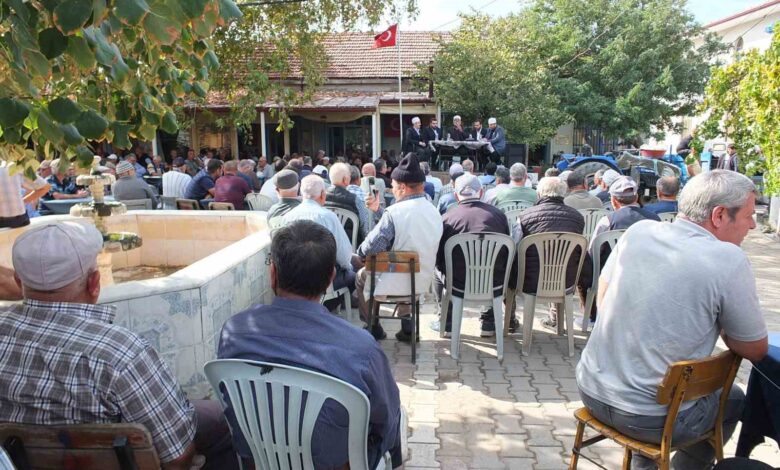 Burhaniye’de 3 bin çiftçi buluştu 1 balikesirde 3 bin ciftci bulustu 920e395 |