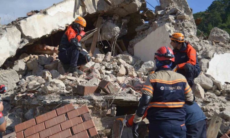 Balıkesir’de enkazda arama kurtarma tatbikatı gerçeğini aratmadı 1 balikesirde enkazda arama kurtarma tatbikati gercegini aratmadi c7143c1 |