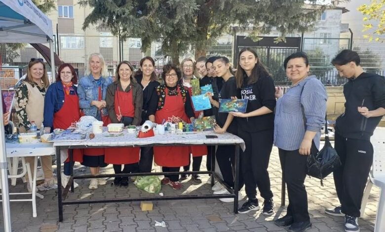 Balıkesir'de "Mahallede Köylerde Kültür Sanat Her Yerde" Etkinliği 1 balikesirde mahallede koylerde kultur sanat her yerde etkinligi 990265c |