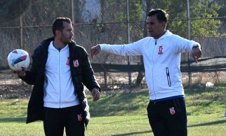 balikesirspor etimesgut belediyespor maci hazirliklarina basladi 83c207f e1730278224885 |