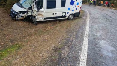 balyada 2 minibusun karistigi trafik kazasinda 8 yarali 1df2166 |