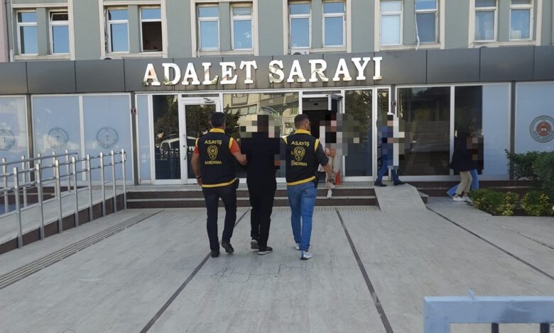 bandirmada 24 yil hapis cezasi bulunan sahis yakalandi 5d0fbe2 |