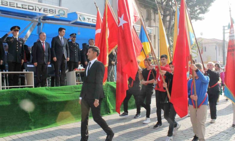 Cumhuriyet Bayramı Manyas’ta törenlerle kutlandı 1 cumhuriyet bayrami manyasta torenlerle kutlandi e45fcee |