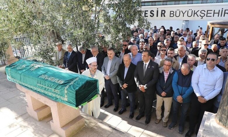 eski taris zeytin ve zeytinyagi birligi baskani cahit cetin son yolculuguna ugurlandi 7163c83 |