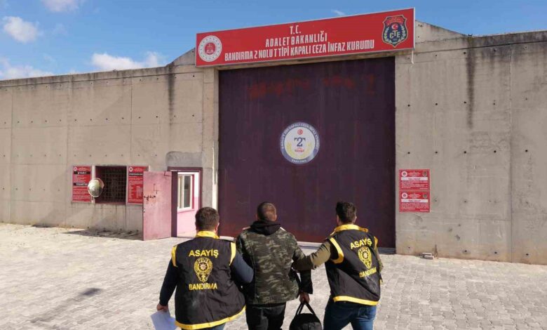 hapis cezasi bulunan 12 sahis yakalandi 52e9102 |
