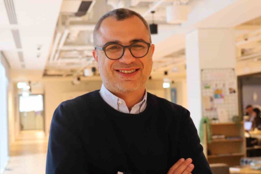 ise alimlarin yuzde 80ini yapay zeka yapacak c545a9d e1729331370824 |