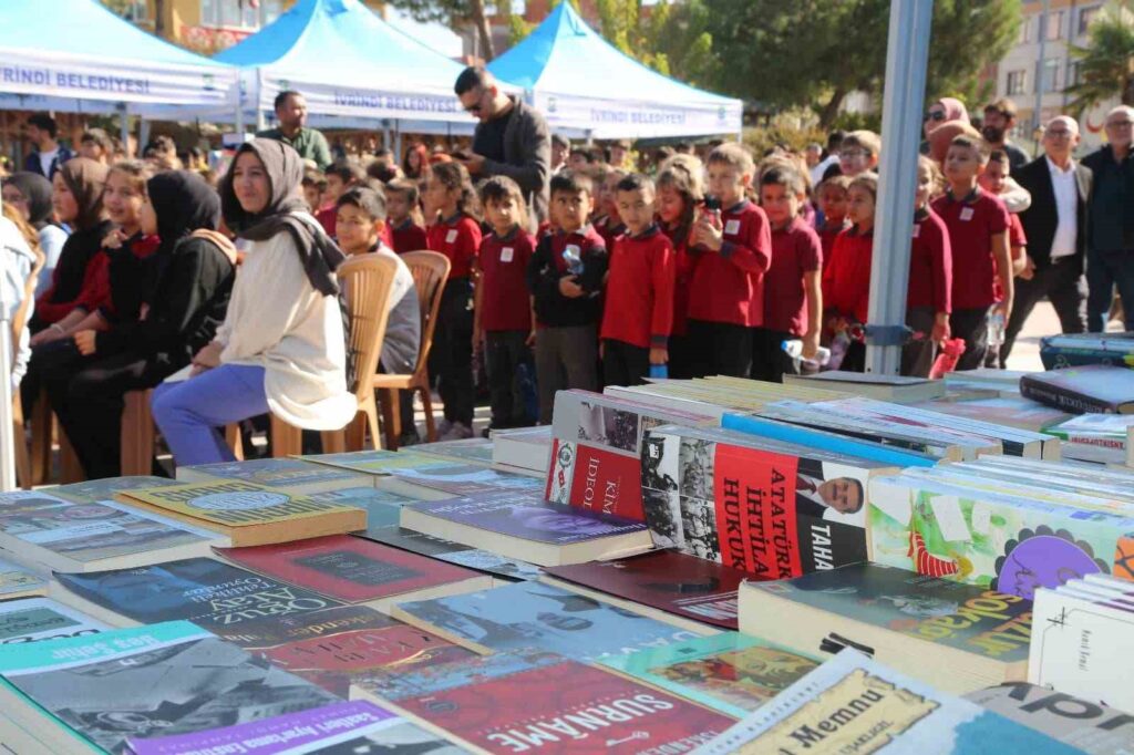 ivrindide 4 kitap fuari acildi d7b4576 |