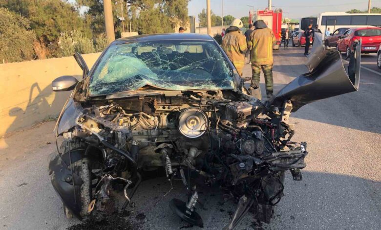 izmirde servis minibusuyle otomobil kafa kafaya carpisti 1 yarali 4d67858 |