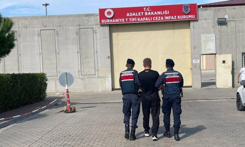 kesinlesmis hapis cezasi bulunan kisi kordon sefasi yapacakken jandarmaya yakalandi 6388177 |