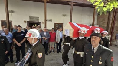 Kıbrıs Gazisine son görev 2 kibris gazisine son gorev ab3ecd0 |