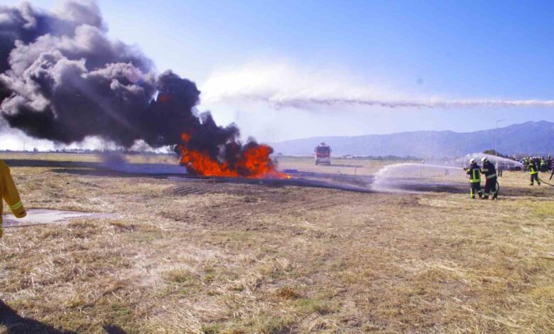 Kocaseyit Havalimanında yangın tatbikatı 1 kocaseyit havalimaninda yangin tatbikati d81f821 |